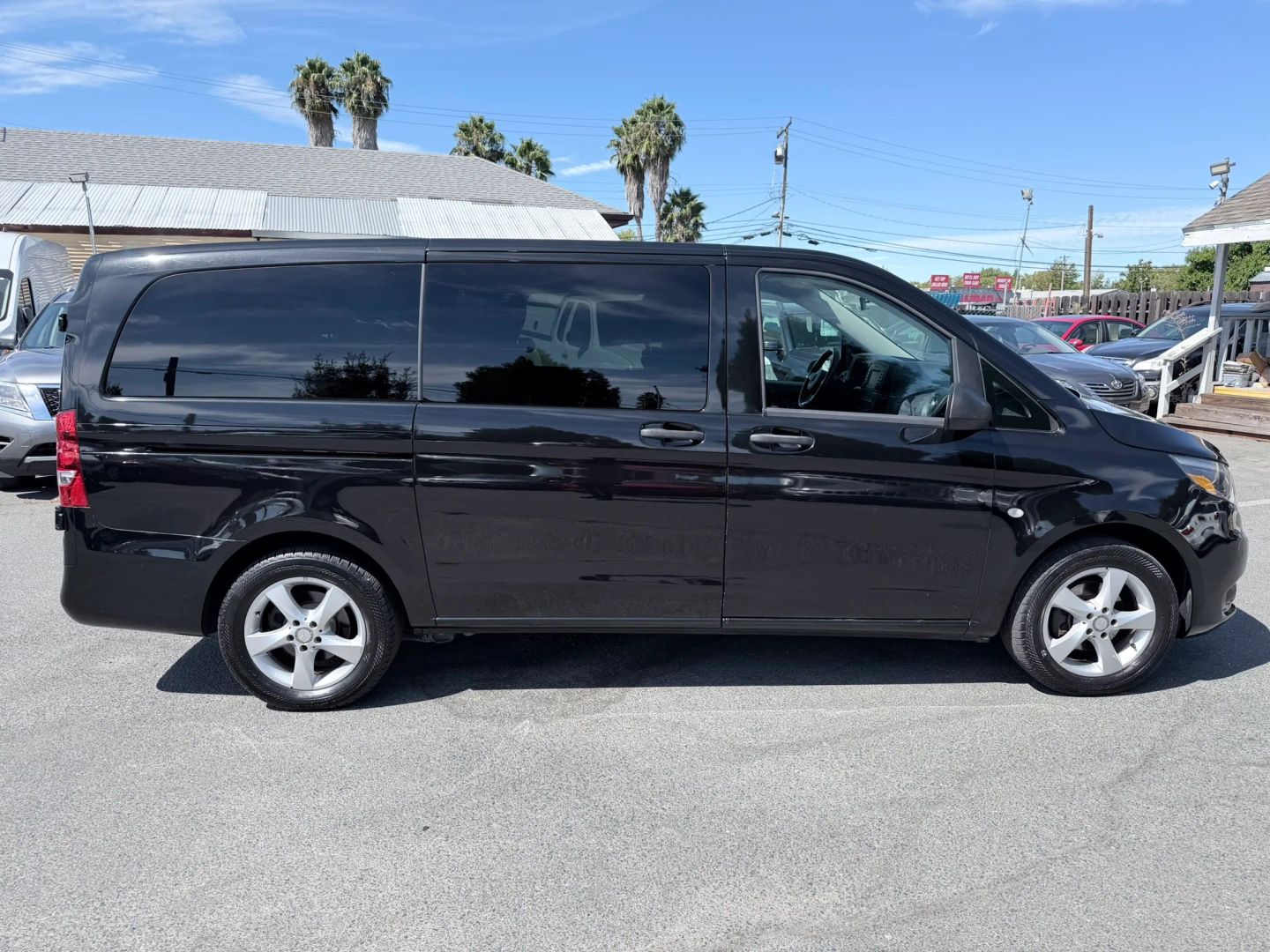 mercedes-benz metris passenger van 2017 WD4PG2EE0H3334216 image mercedes-benz metris passenger van 2017 WD4PG2EE0H3334216 image